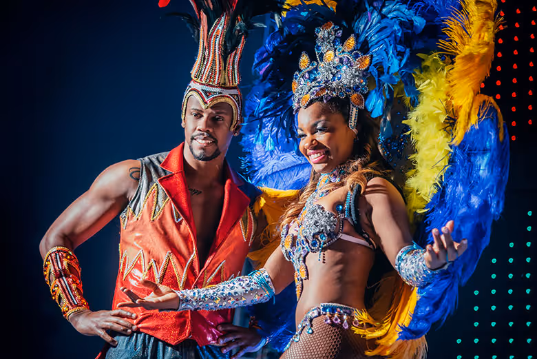 Avondentertainment op het podium van Wyndham Garden Lara