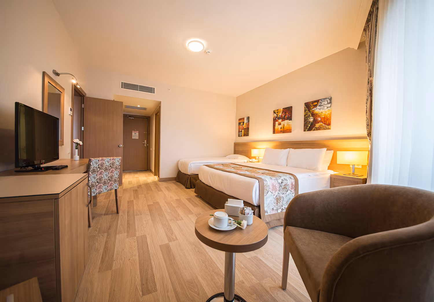 Familiekamer van Wyndham Garden Lara met twee slaapkamers