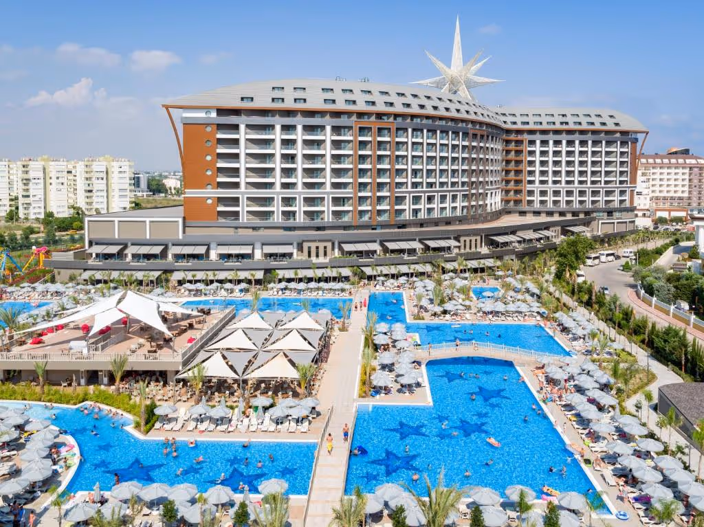 Hotel Royal Seginus in Lara