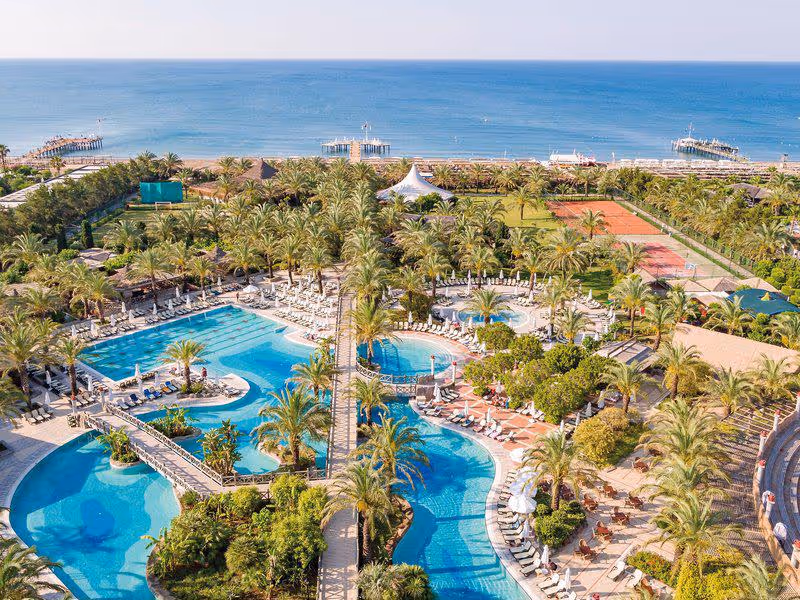 Hotel Royal Wings in Lara